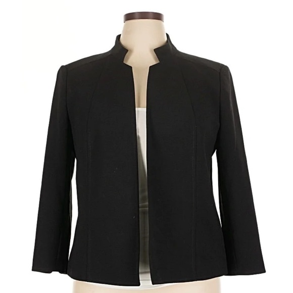 Ellen Tracy Jackets & Blazers - Ellen Tracy. Elegant women's jacket black mao  collar one button size 6